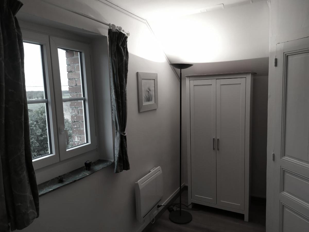 Velles Petit Saint Hubert 1 A 4 Personnes住宿加早餐旅馆 外观 照片