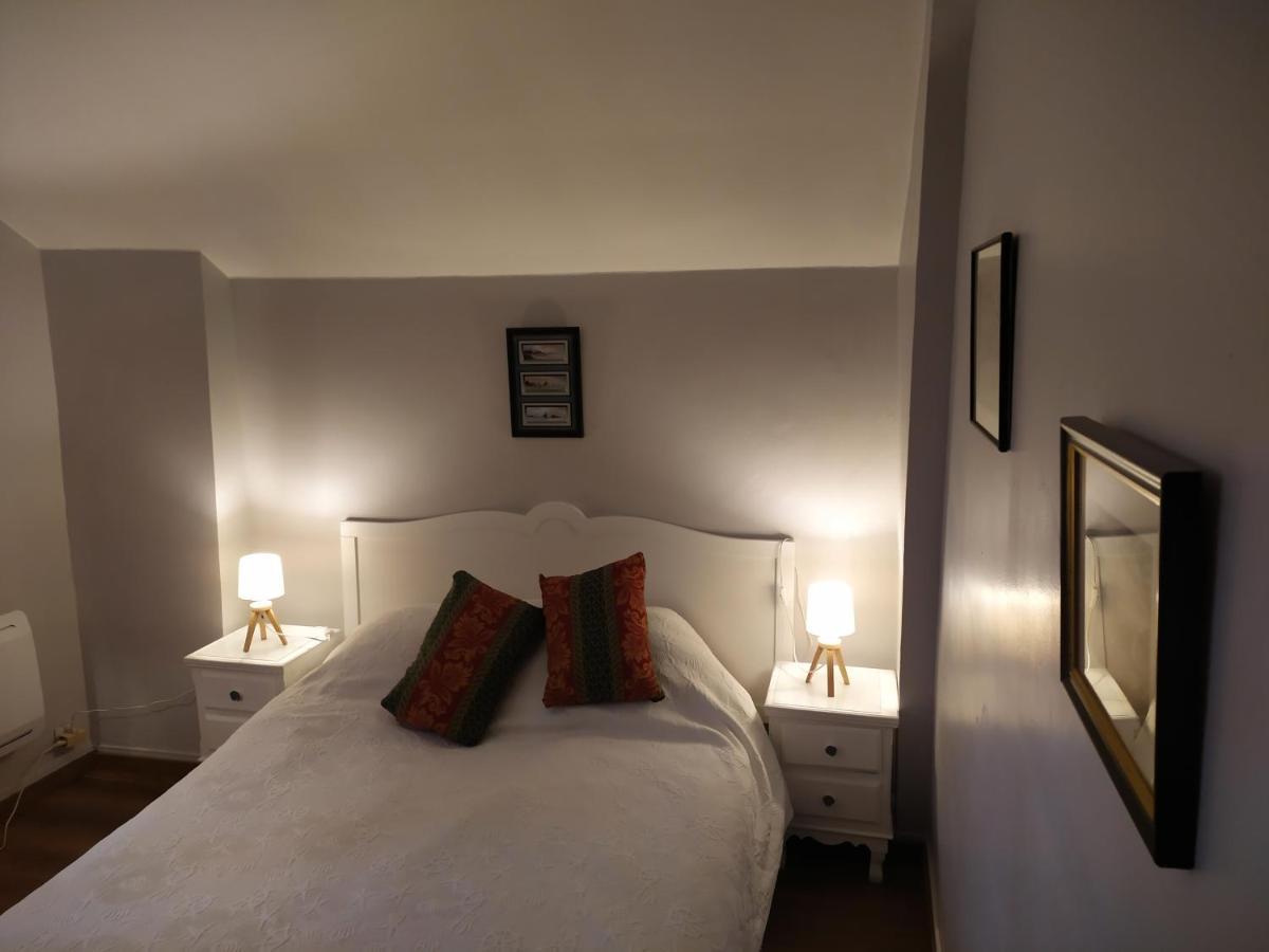 Velles Petit Saint Hubert 1 A 4 Personnes住宿加早餐旅馆 外观 照片